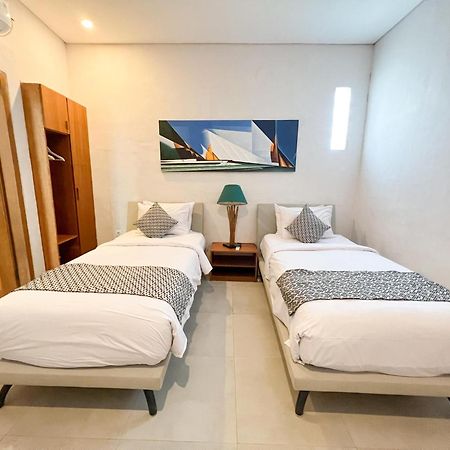 Apple Villa & Suite Seminyak Exterior photo