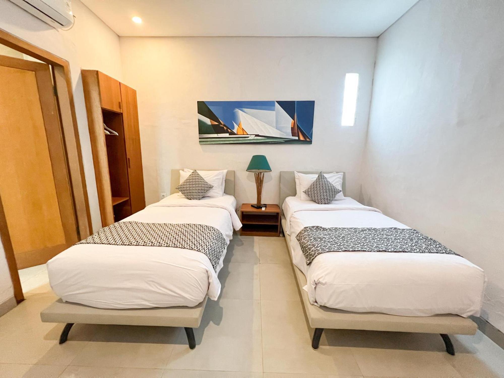 Apple Villa & Suite Seminyak Exterior photo