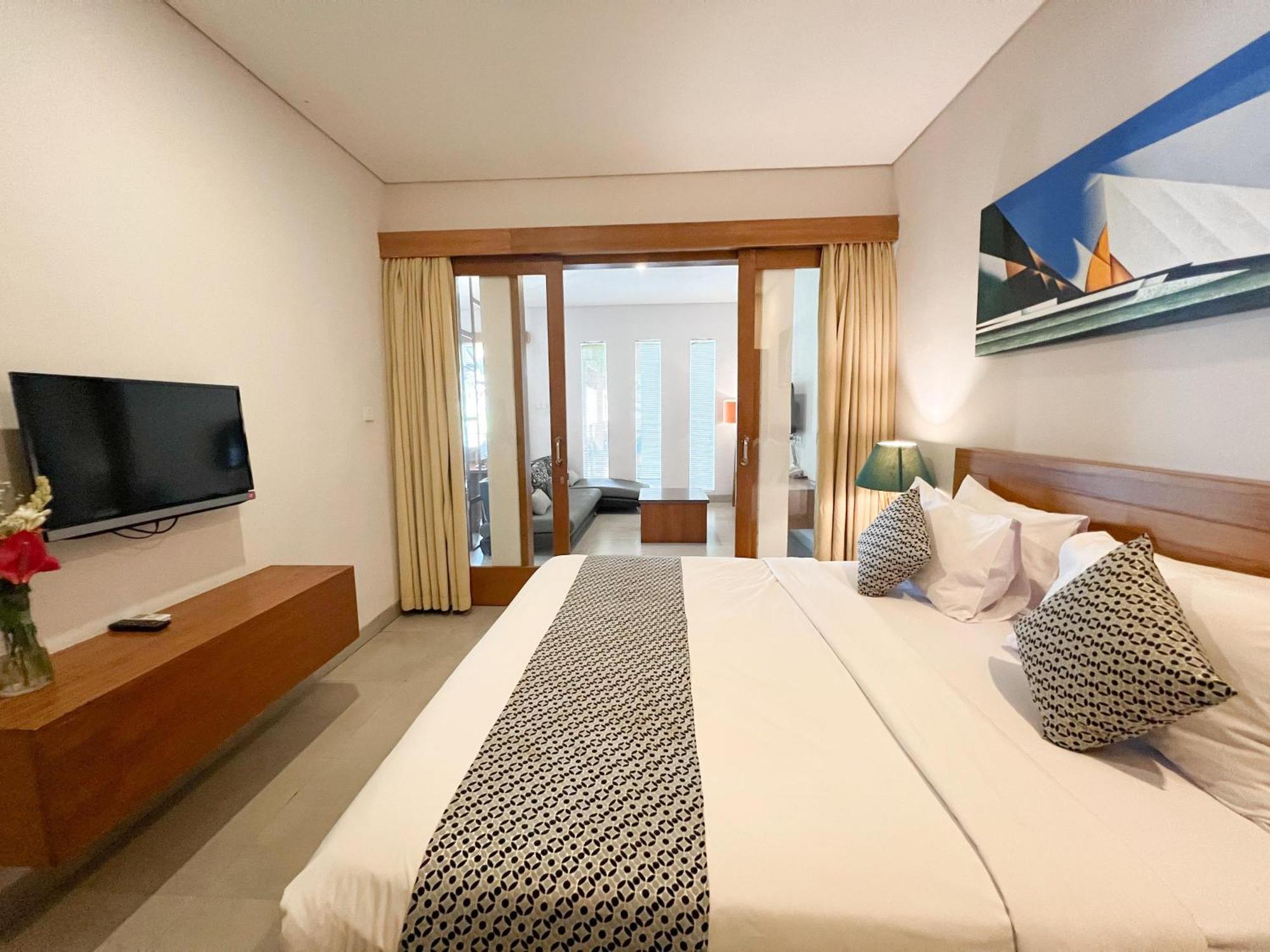 Apple Villa & Suite Seminyak Exterior photo