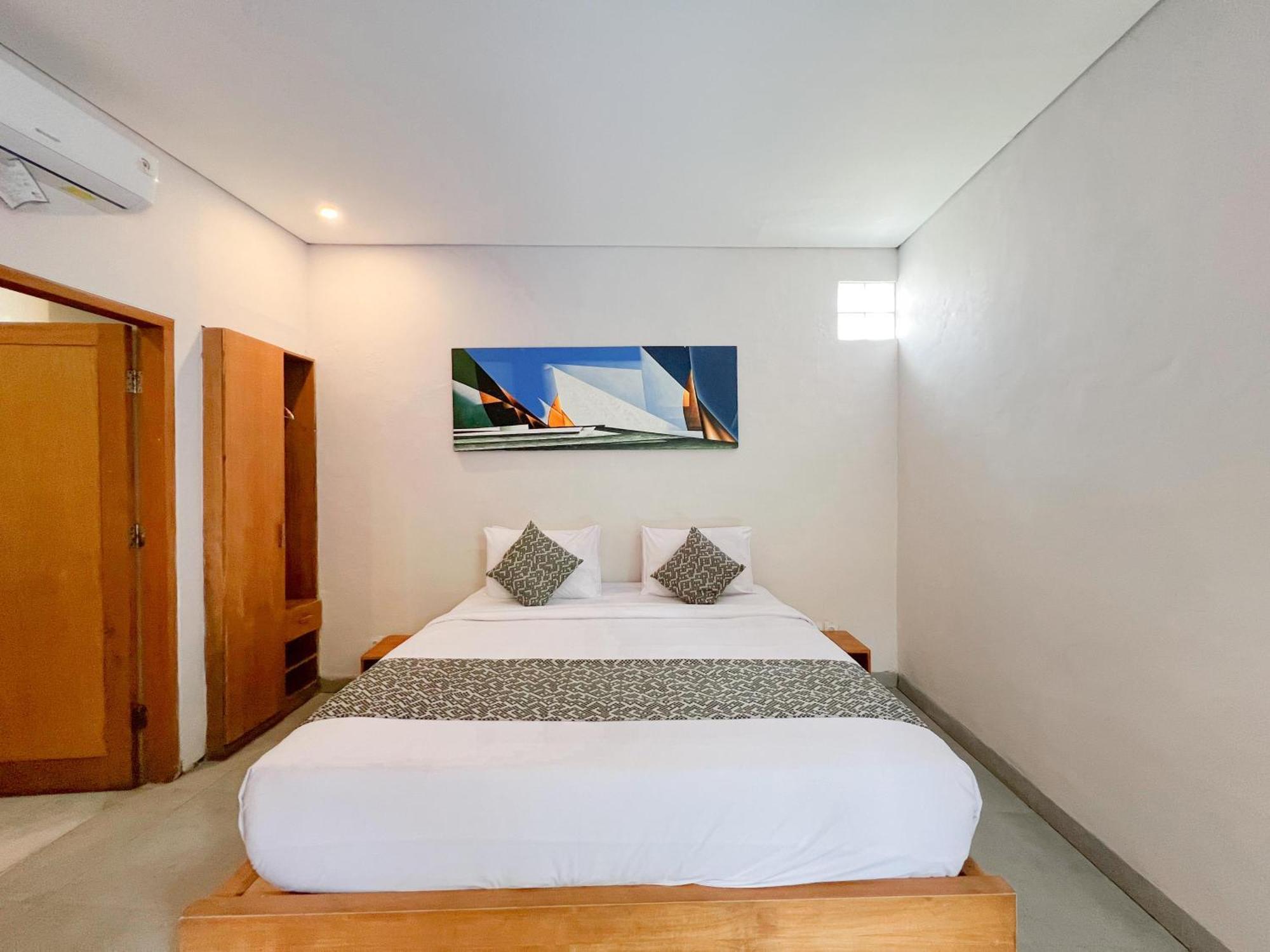 Apple Villa & Suite Seminyak Exterior photo