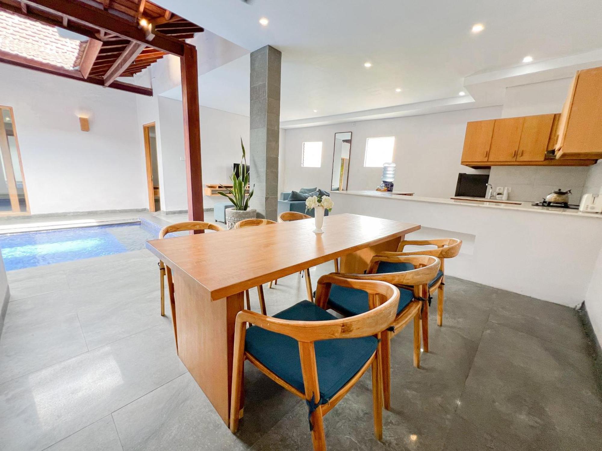 Apple Villa & Suite Seminyak Exterior photo