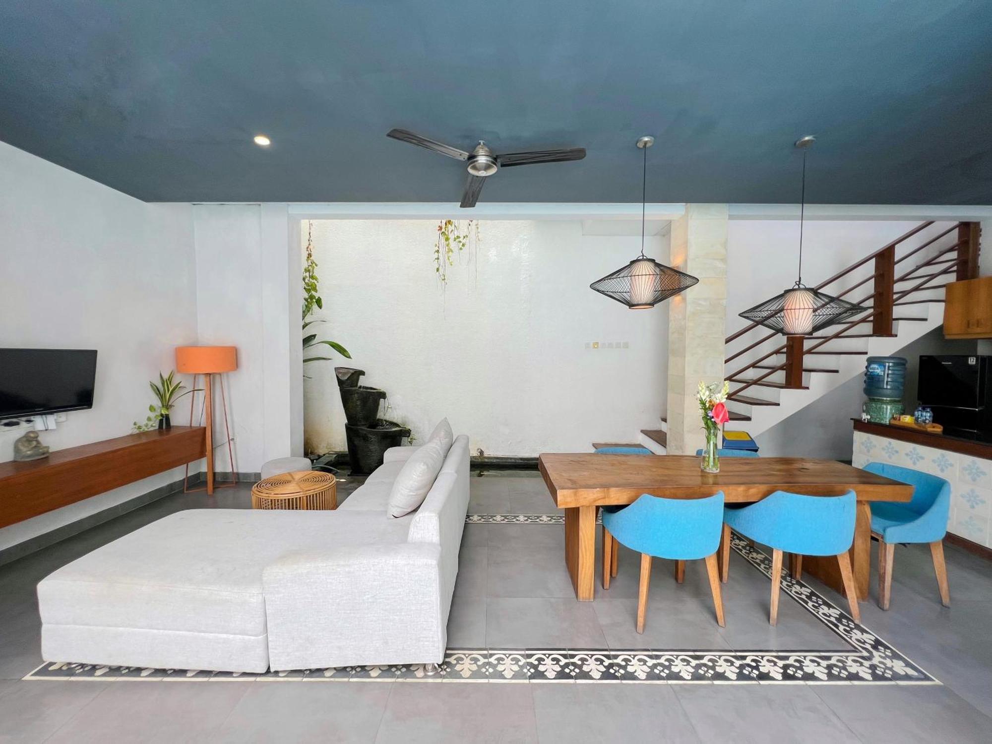 Apple Villa & Suite Seminyak Exterior photo