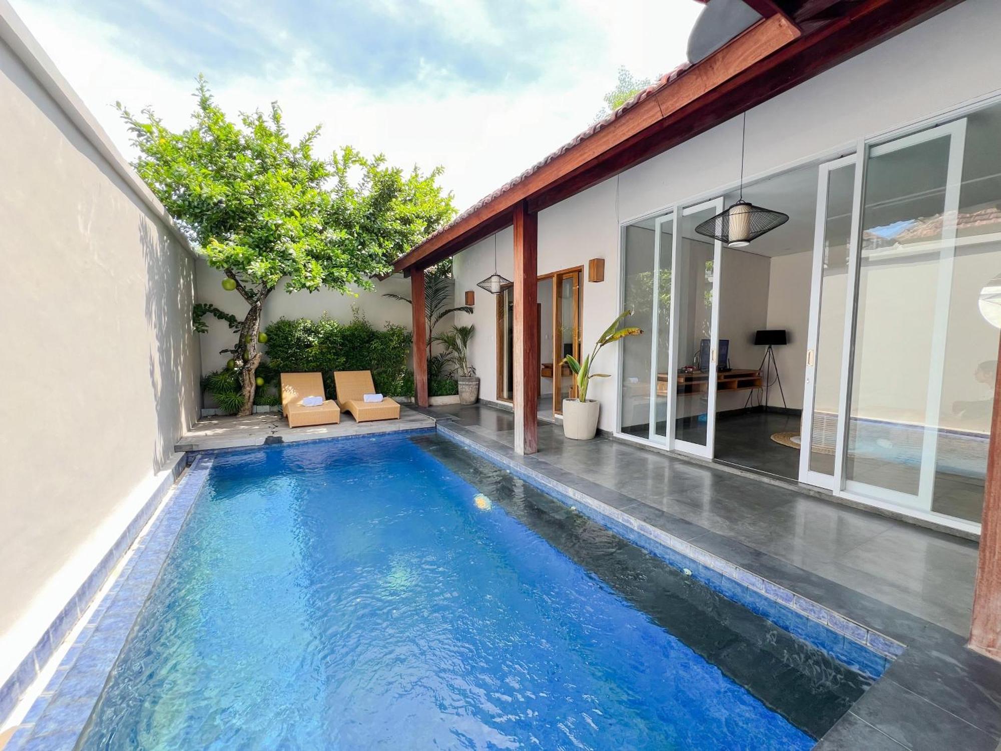 Apple Villa & Suite Seminyak Exterior photo