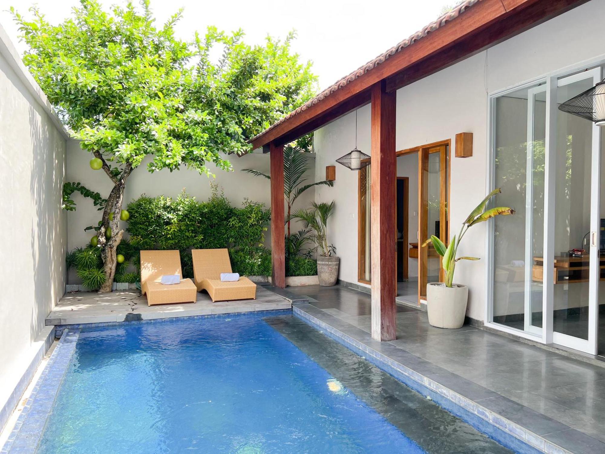 Apple Villa & Suite Seminyak Exterior photo